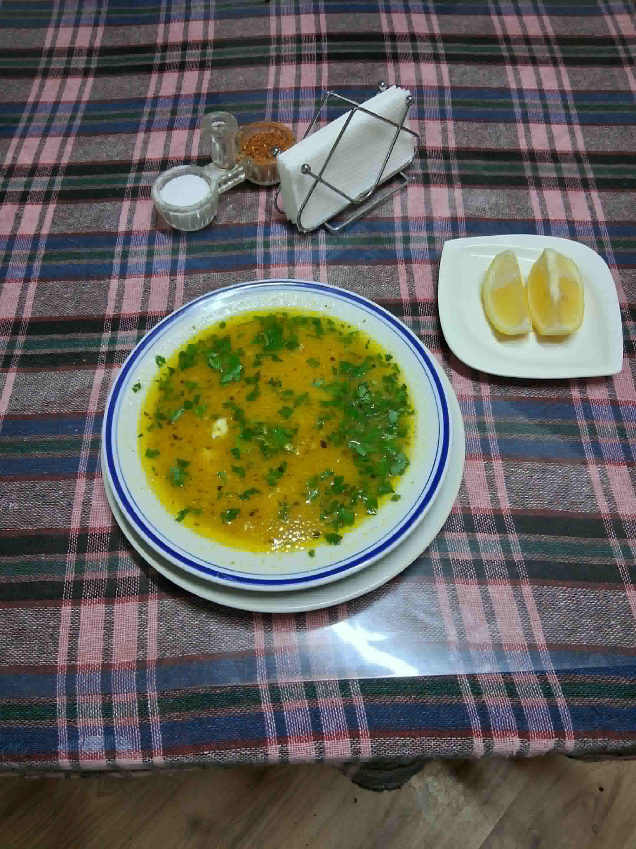 Супа со лимон